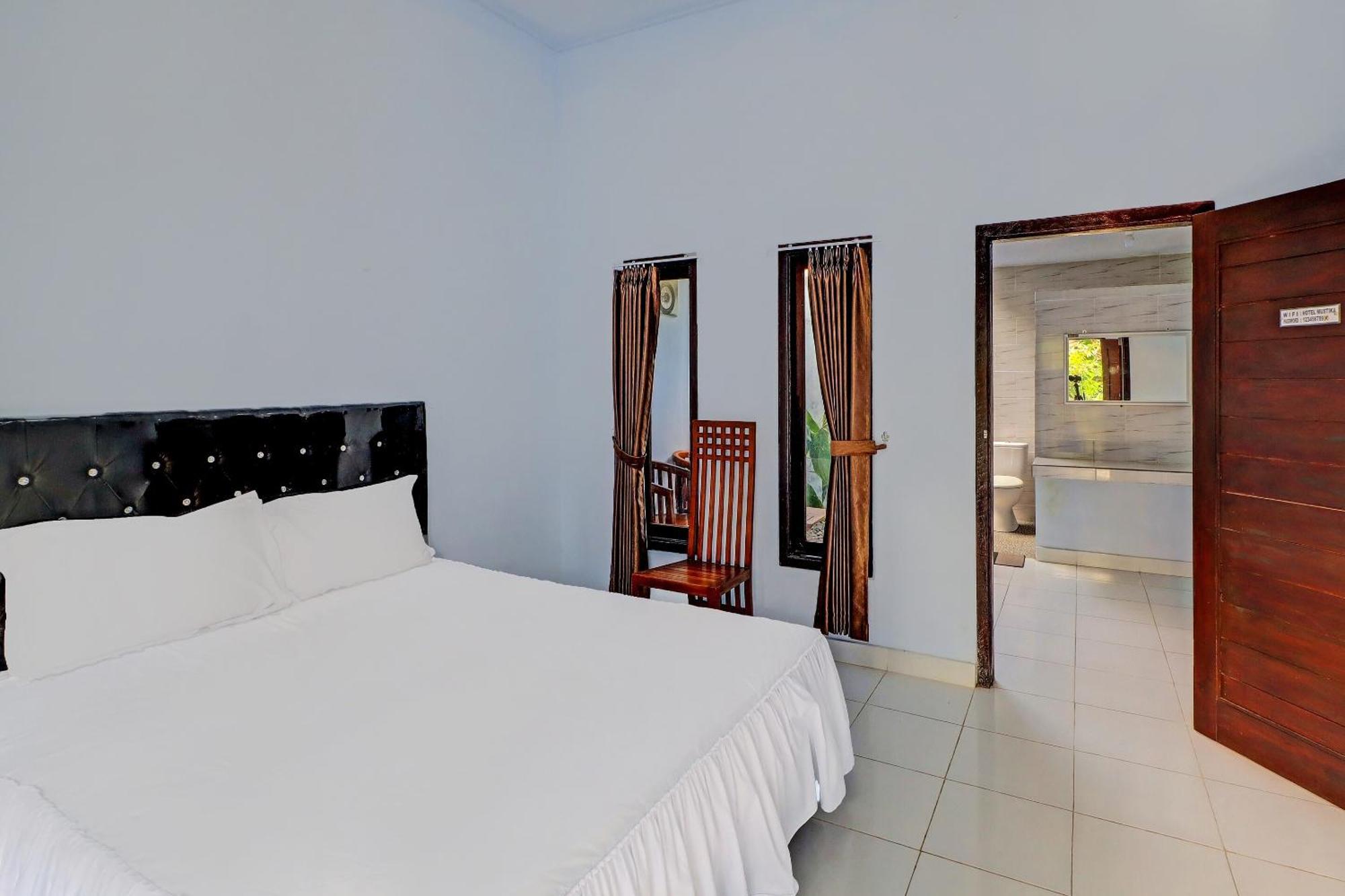 Oyo 92401 Hotel Mustika Negara  外观 照片