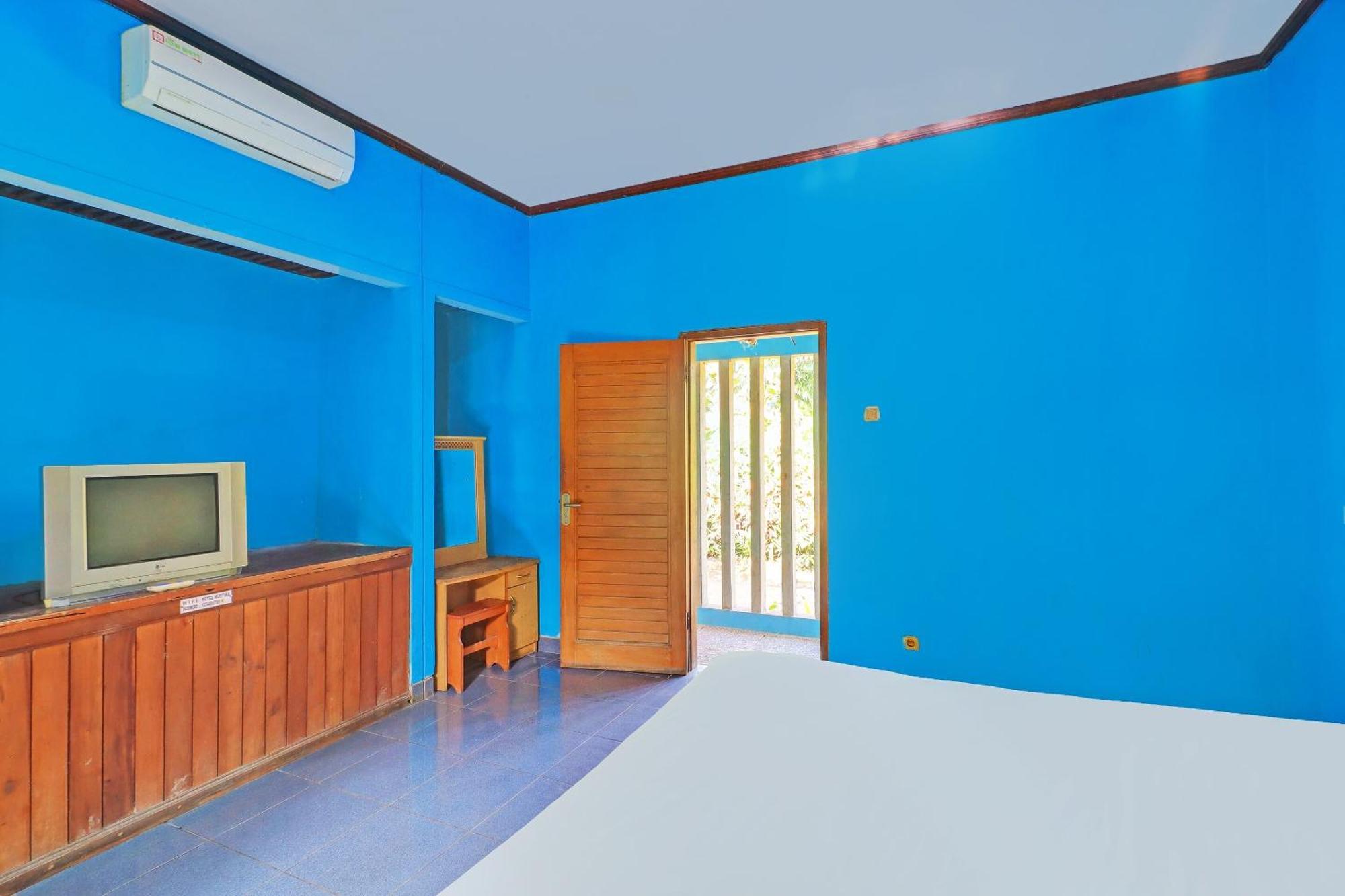 Oyo 92401 Hotel Mustika Negara  外观 照片