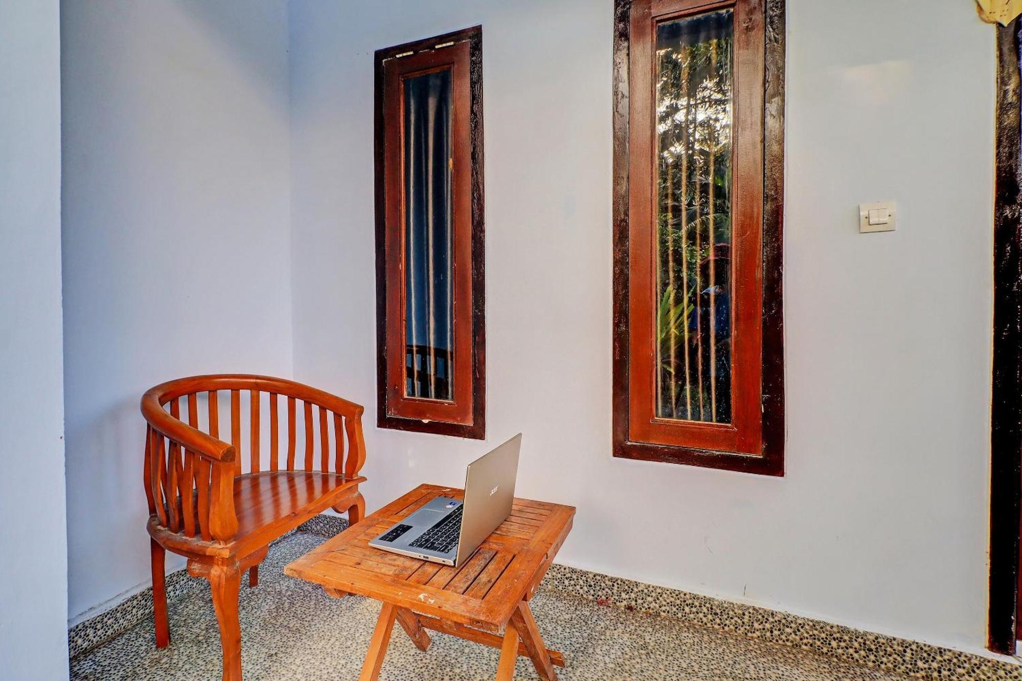 Oyo 92401 Hotel Mustika Negara  外观 照片